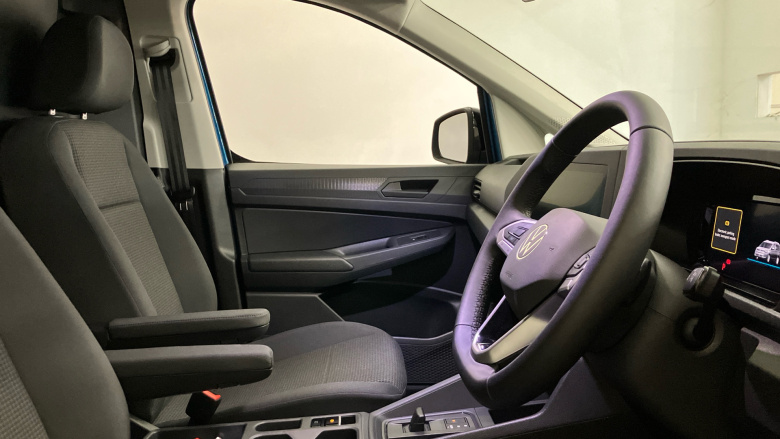 Volkswagen Caddy Maxi Caddy Cargo Maxi C20 Petrol 1.5 eHybrid 150 Commerce Pro Van DSG [Tech]